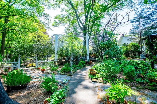 $749,900 | 8612 Campbellton Street, Douglasville, GA 30134