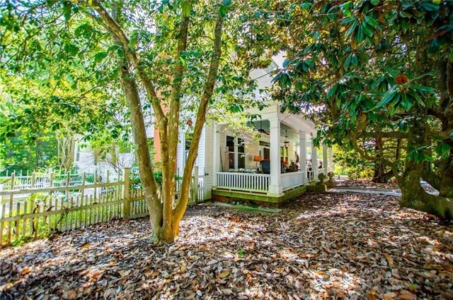 $749,900 | 8612 Campbellton Street, Douglasville, GA 30134