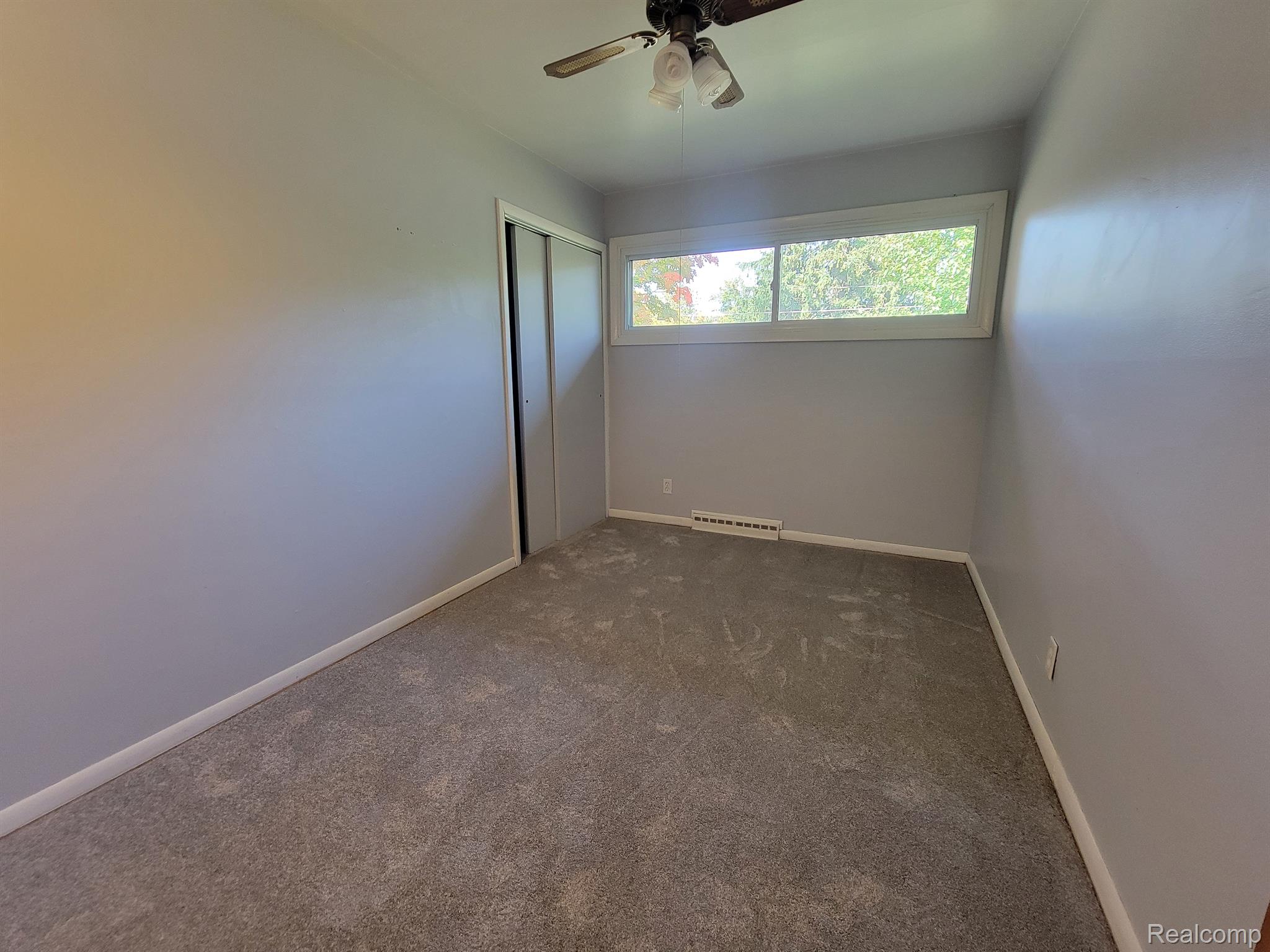 540 East South Holly Road Fenton, MI 48430 - Photo 9 of 14 Gallery Image 9