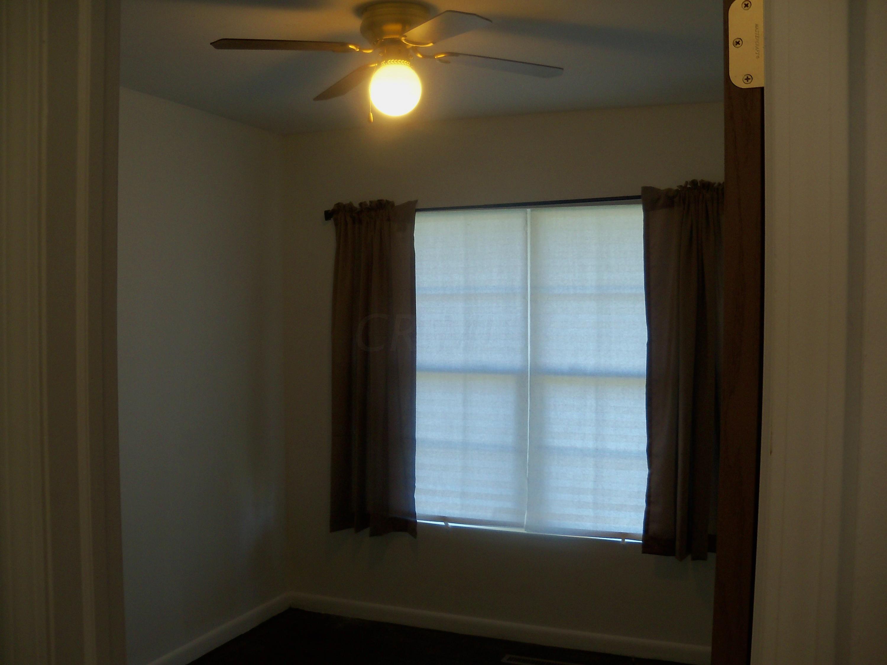 867 Demorest Road Columbus, OH 43204 - Photo 8 of 28 Gallery Image 8