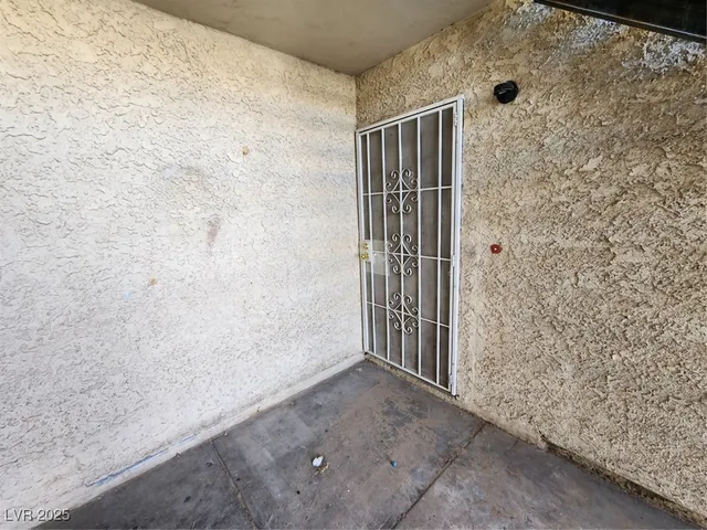 $1,000 | 2773 Sidewinder Lane, Unit B, Las Vegas, NV 89121