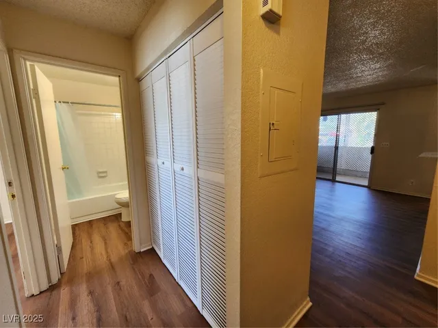 $1,000 | 2773 Sidewinder Lane, Unit B, Las Vegas, NV 89121