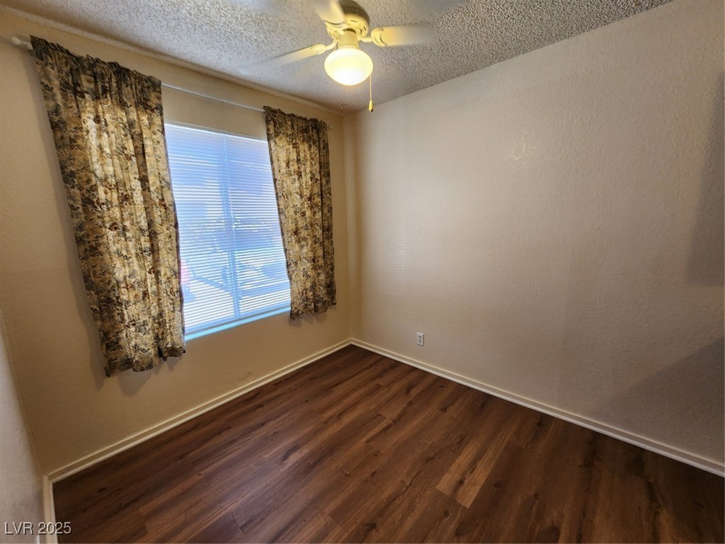 2773 Sidewinder Lane, Unit B Las Vegas, NV 89121 - Photo 7 of 33