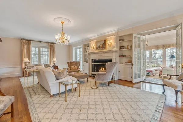 $2,100,000 | 440 Prospect Street, East Longmeadow, MA 01028