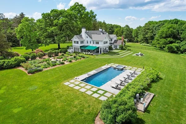 $2,100,000 | 440 Prospect Street, East Longmeadow, MA 01028