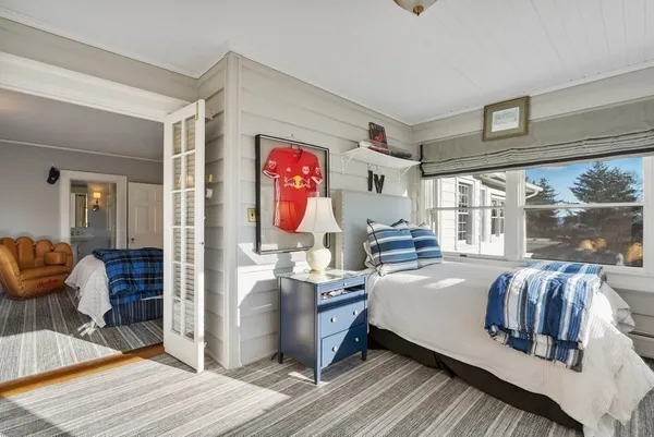 $2,100,000 | 440 Prospect Street, East Longmeadow, MA 01028