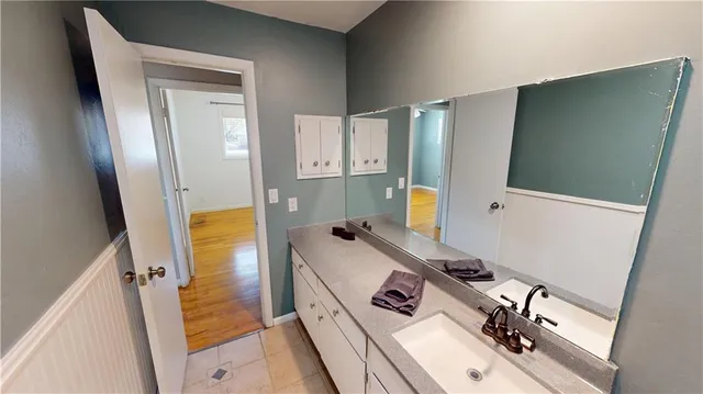 $319,900 | 4542 West 50th Street, Roeland Park, KS 66205