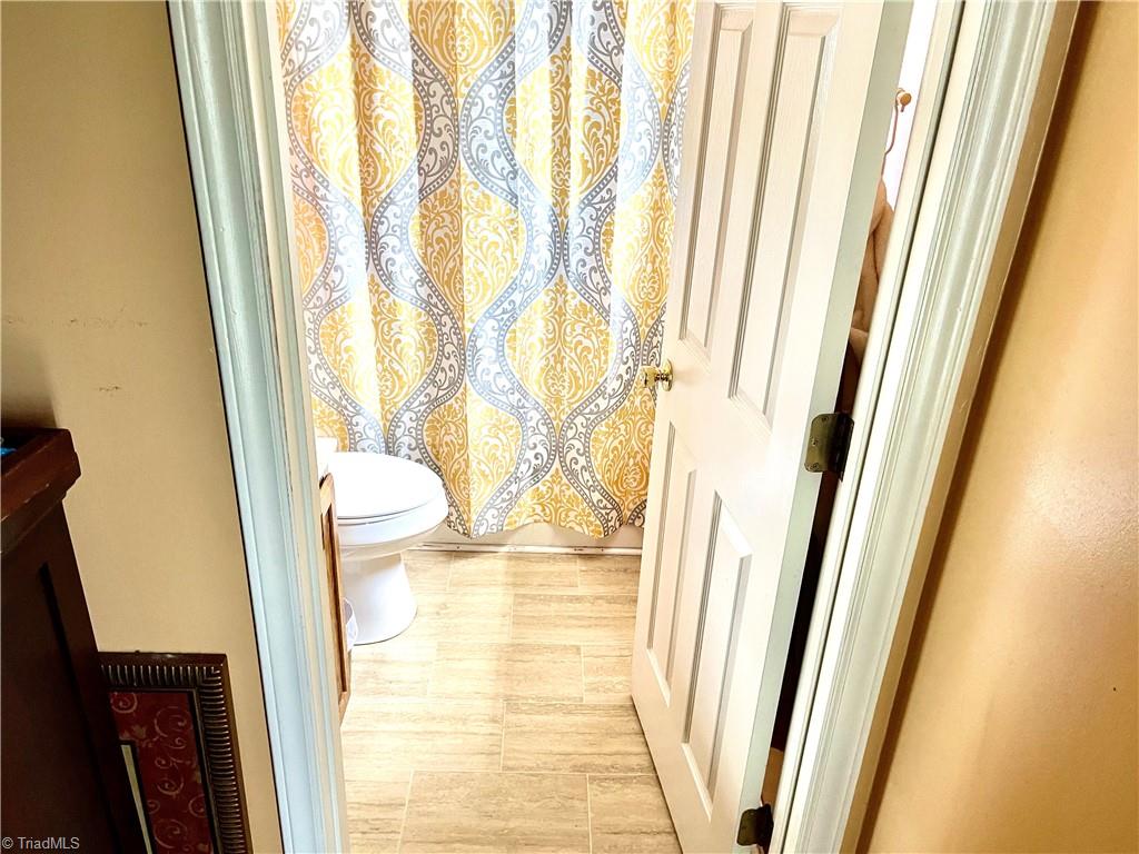 402 Jr Street High Point, NC 27260 - Photo 9 of 14 Gallery Image 9