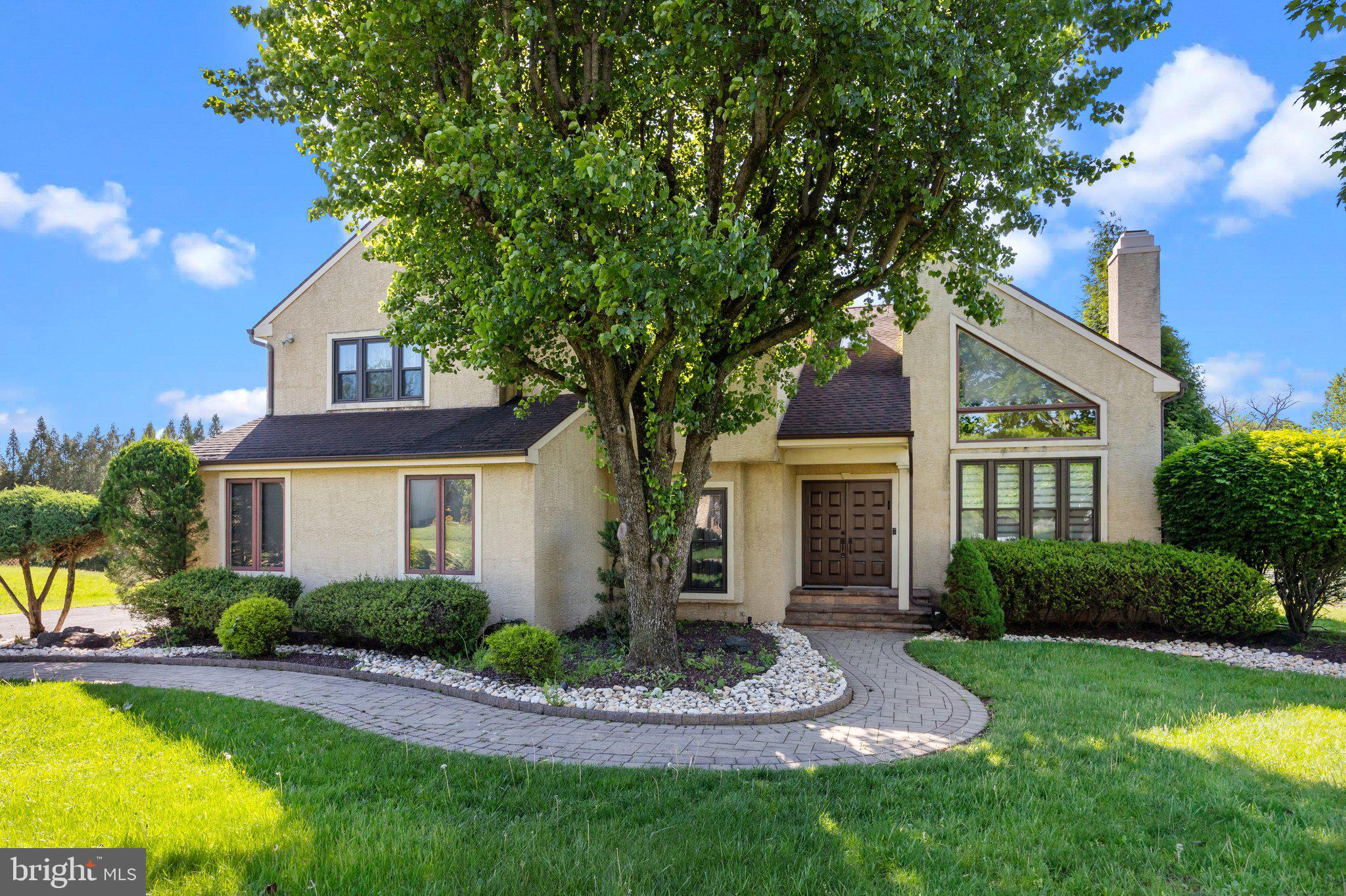 1025 Longfield Road Southampton, PA 18966 - Photo 1 of 46 Gallery Image 1