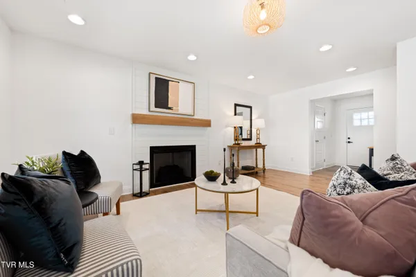 $440,000 | 1072 Riddle Ridge, Jonesborough, TN 37659