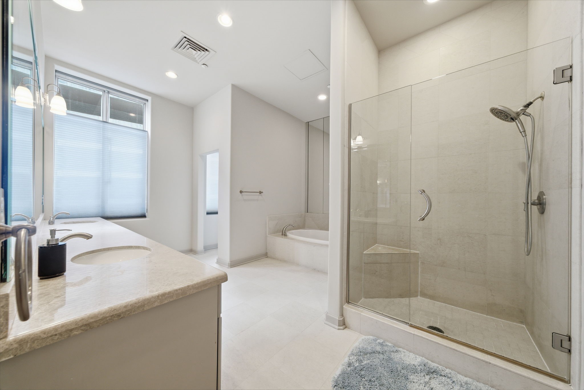 914 Main Street, Unit 801 Houston, TX 77002 - Photo 15 of 31