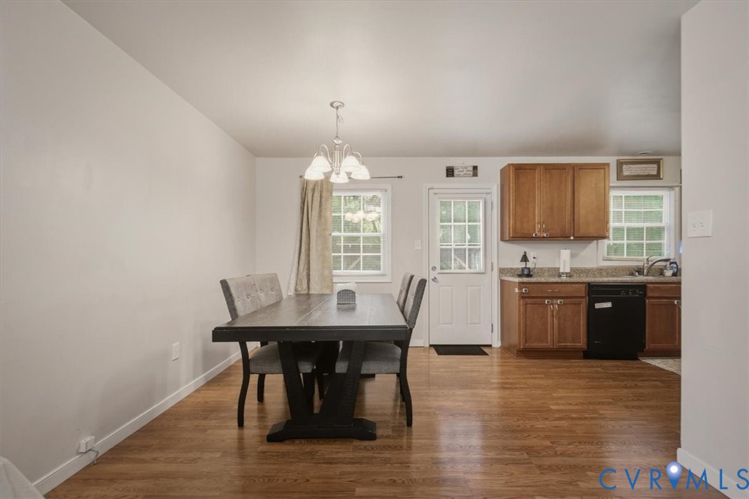 4636 Twelveoaks Road Midlothian, VA 23112 - Photo 11 of 38