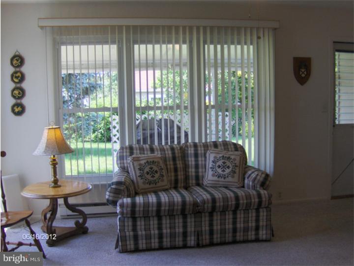 11 Dunstable Road Southampton, NJ 08088 - Photo 10 of 20 Family Room