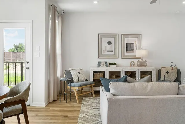 $319,998 | 2212 A Cornfield Drive, Pflugerville, TX 78660