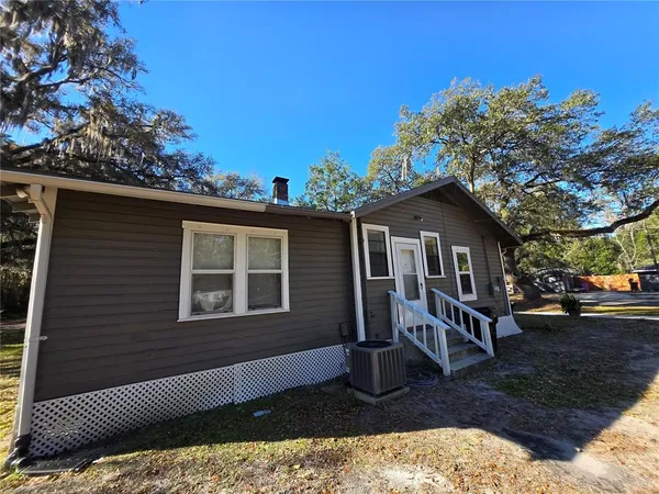 $1,550 | 107 Northeast 15th Street, Gainesville, FL 32641