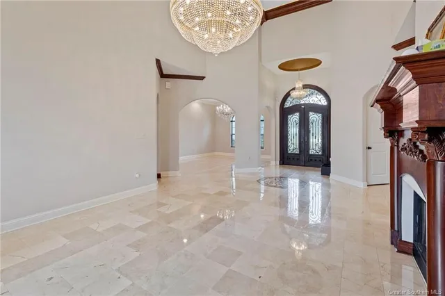 $1,069,000 | 5627 Lutte Tigre Lane, Lake Charles, LA 70605