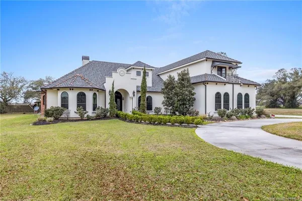 $1,049,000 | 5627 Lutte Tigre Lane, Lake Charles, LA 70605