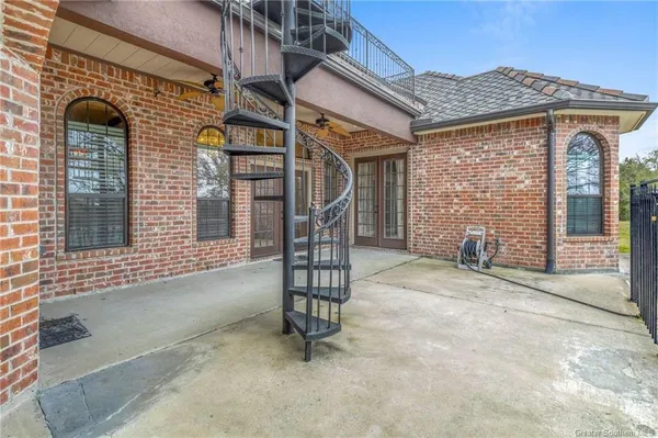 $1,049,000 | 5627 Lutte Tigre Lane, Lake Charles, LA 70605