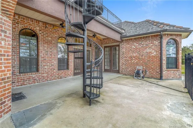 $1,069,000 | 5627 Lutte Tigre Lane, Lake Charles, LA 70605