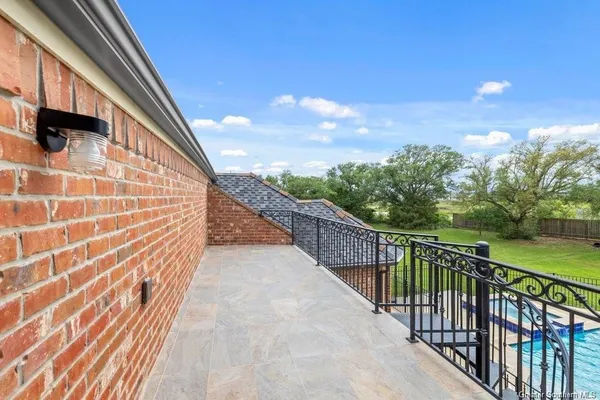 $1,049,000 | 5627 Lutte Tigre Lane, Lake Charles, LA 70605