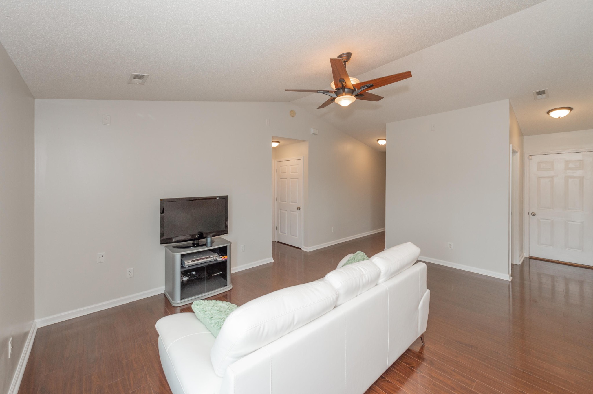 6519 Hugh Willis Road Powell, TN 37849 - Photo 12 of 25 Gallery Image 12