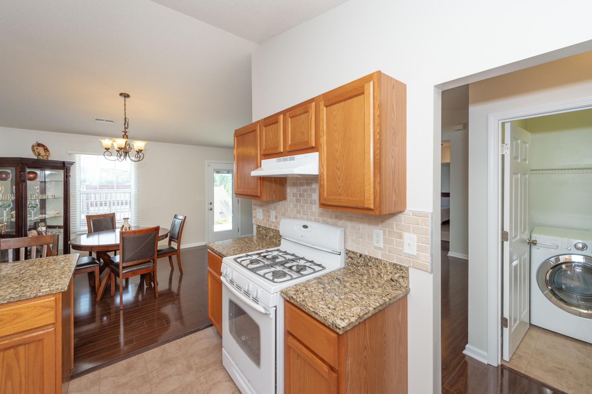 6519 Hugh Willis Road Powell, TN 37849 - Photo 8 of 25 Gallery Image 8
