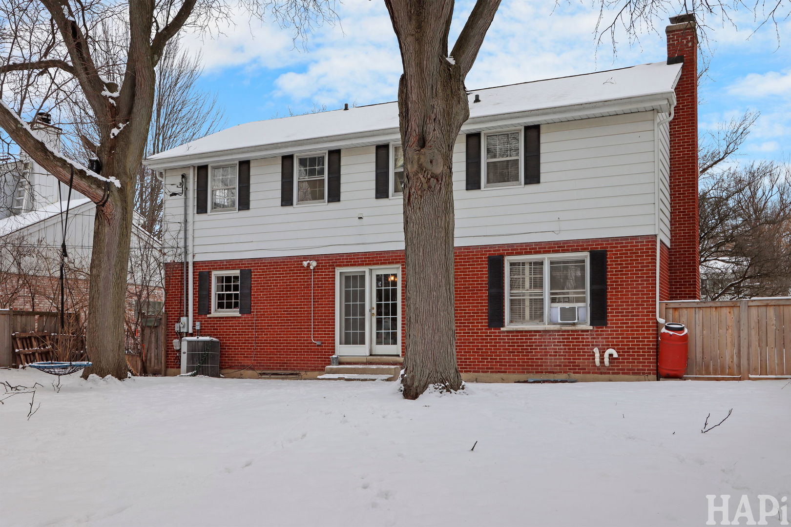 2335 Maple Avenue Northbrook, IL 60062 - Photo 3 of 8 Gallery Image 3