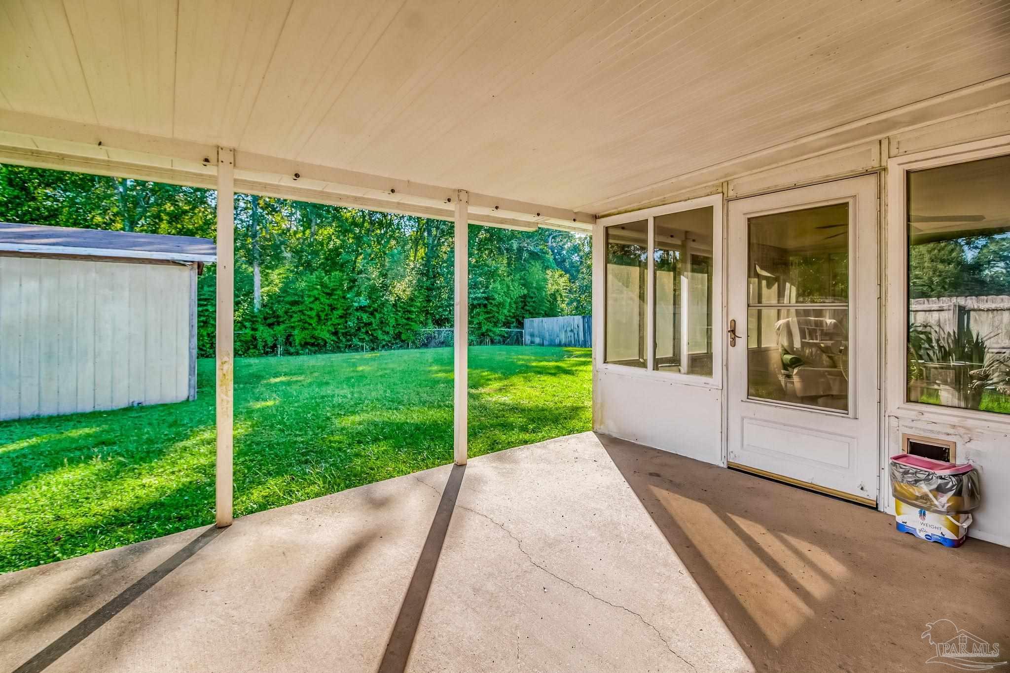 1914 Coral Island Road Pensacola, FL 32506 - Photo 11 of 51