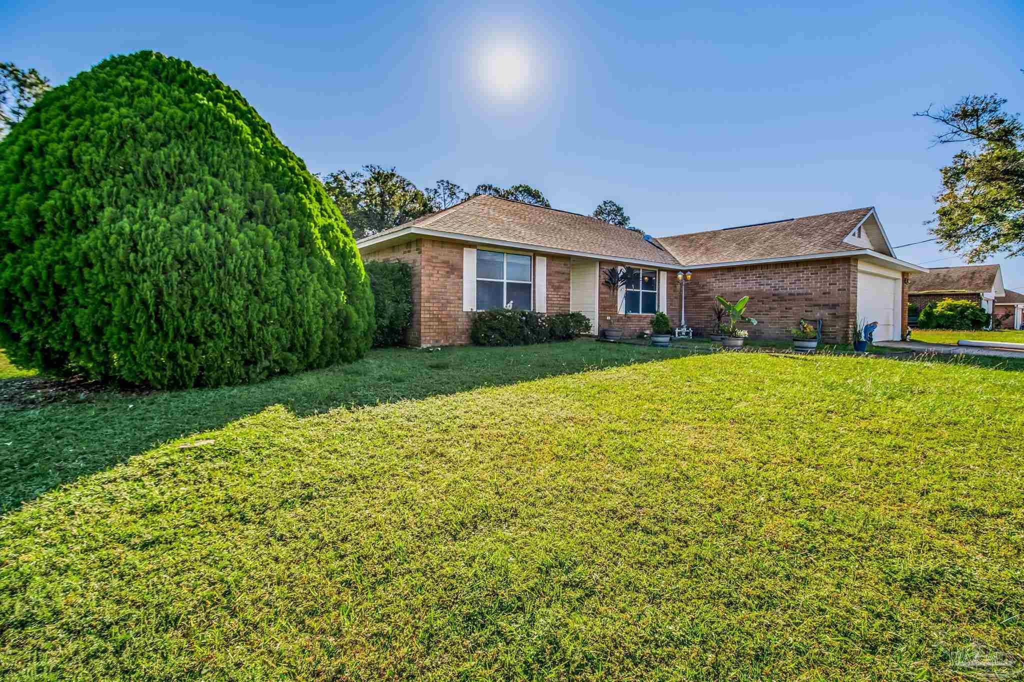 1914 Coral Island Road Pensacola, FL 32506 - Photo 4 of 51