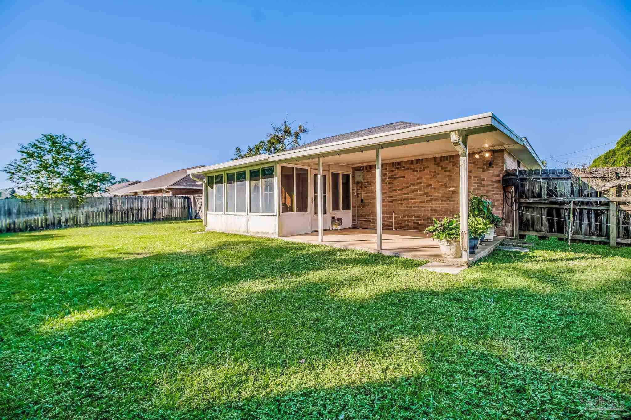 1914 Coral Island Road Pensacola, FL 32506 - Photo 8 of 51