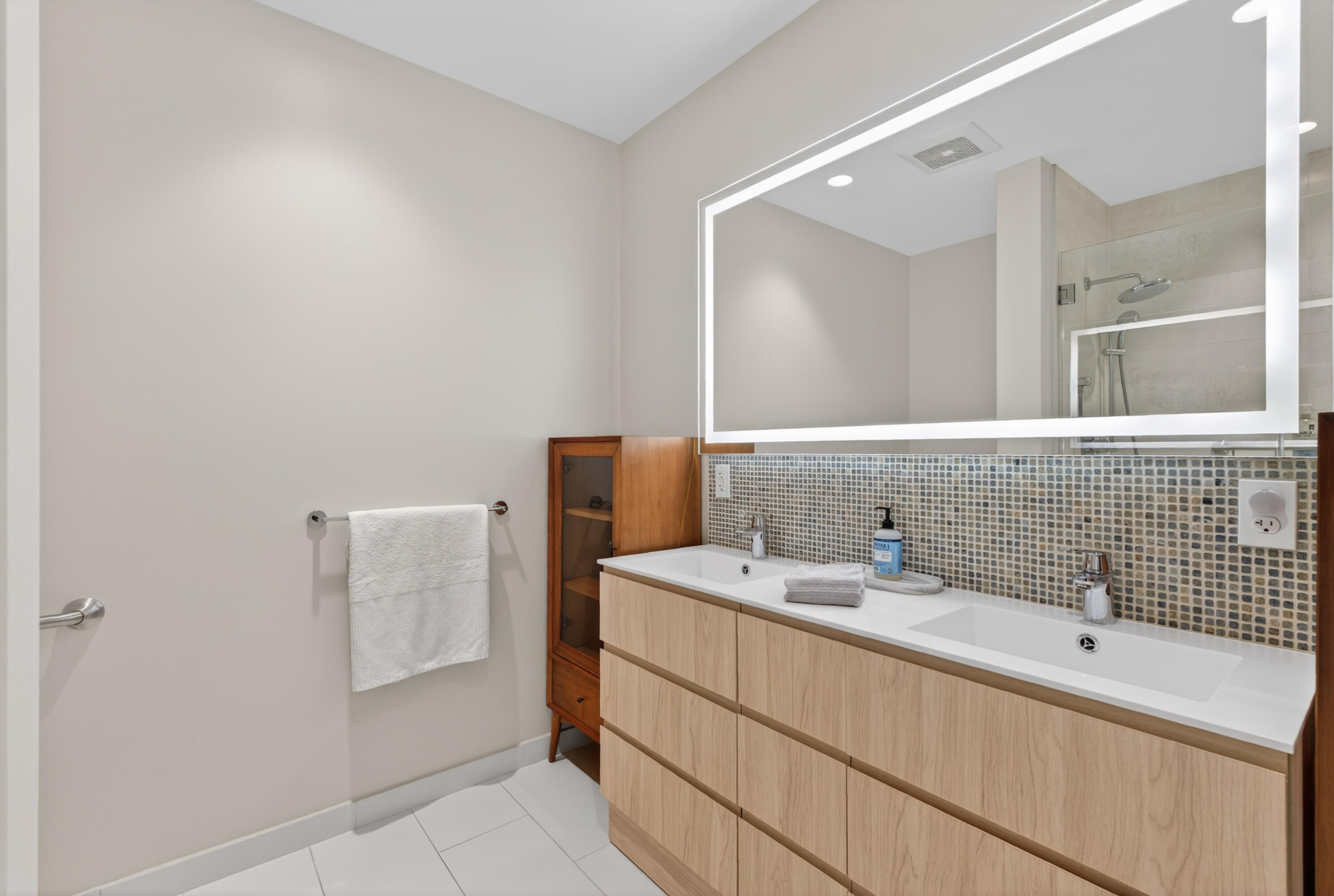 99 Federal Street, Unit 208 Portland, ME 04101 - Photo 46 of 74 Primary Bathroom