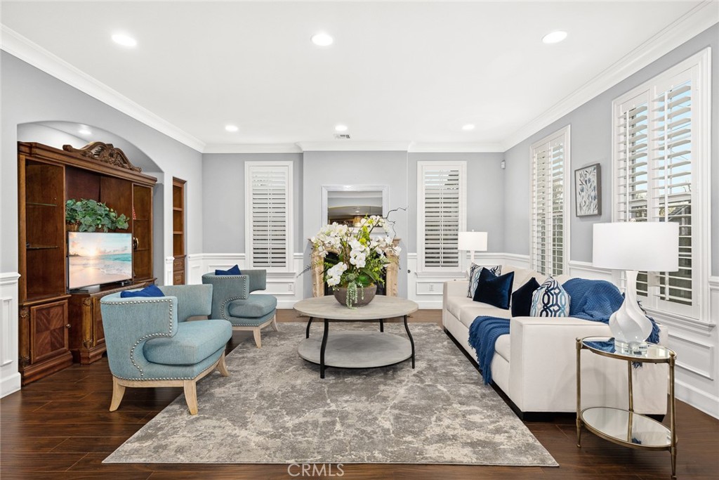 2641 Doolittle Avenue Arcadia, CA 91006 - Photo 8 of 13 a living room with furniture rug and window