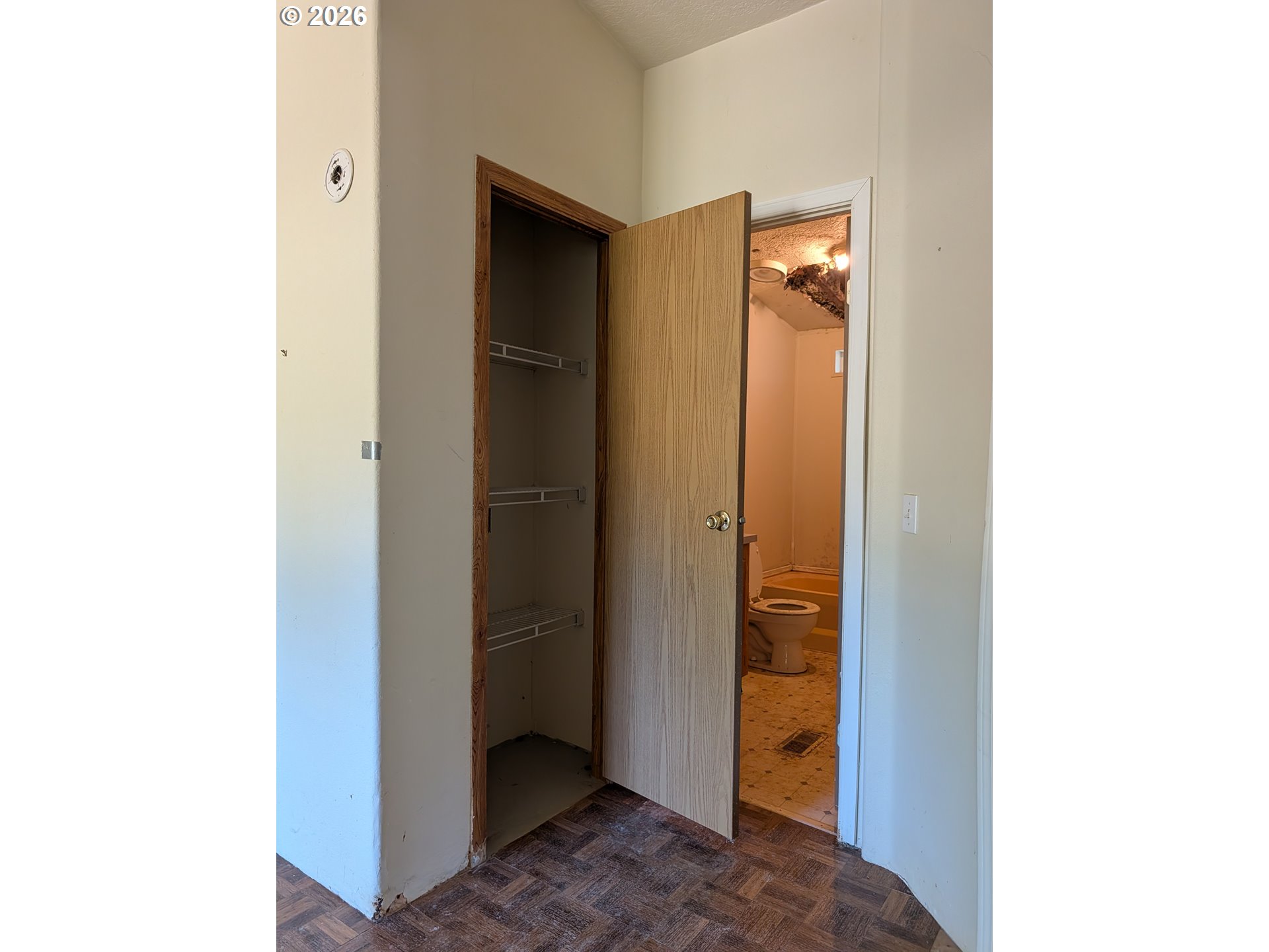 49241 Mountain View Road Oakridge, OR 97463 - Photo 34 of 46 Gallery Image 34