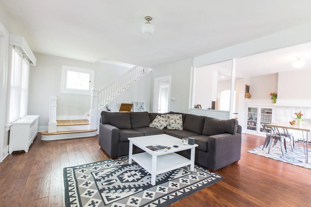 143 Beverly Road Mt. Lebanon, PA 15216 - Photo 3 of 18 Gallery Image 3