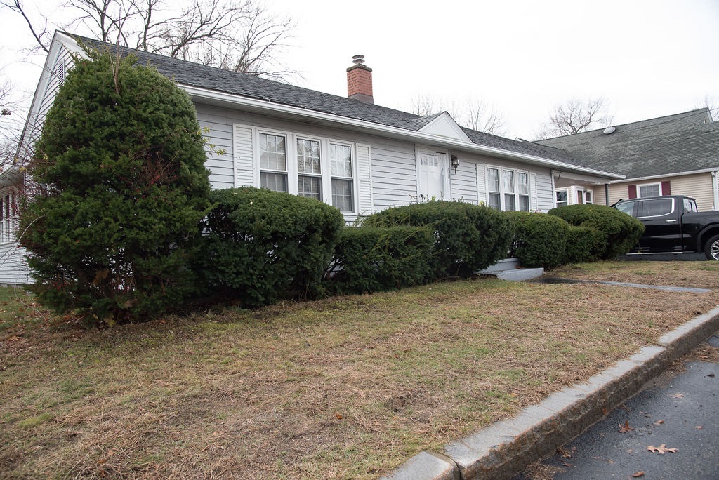 601 Cilley Road Manchester, NH 03103 - Photo 2 of 39