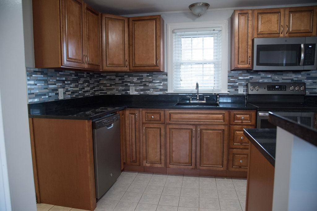 601 Cilley Road Manchester, NH 03103 - Photo 11 of 39