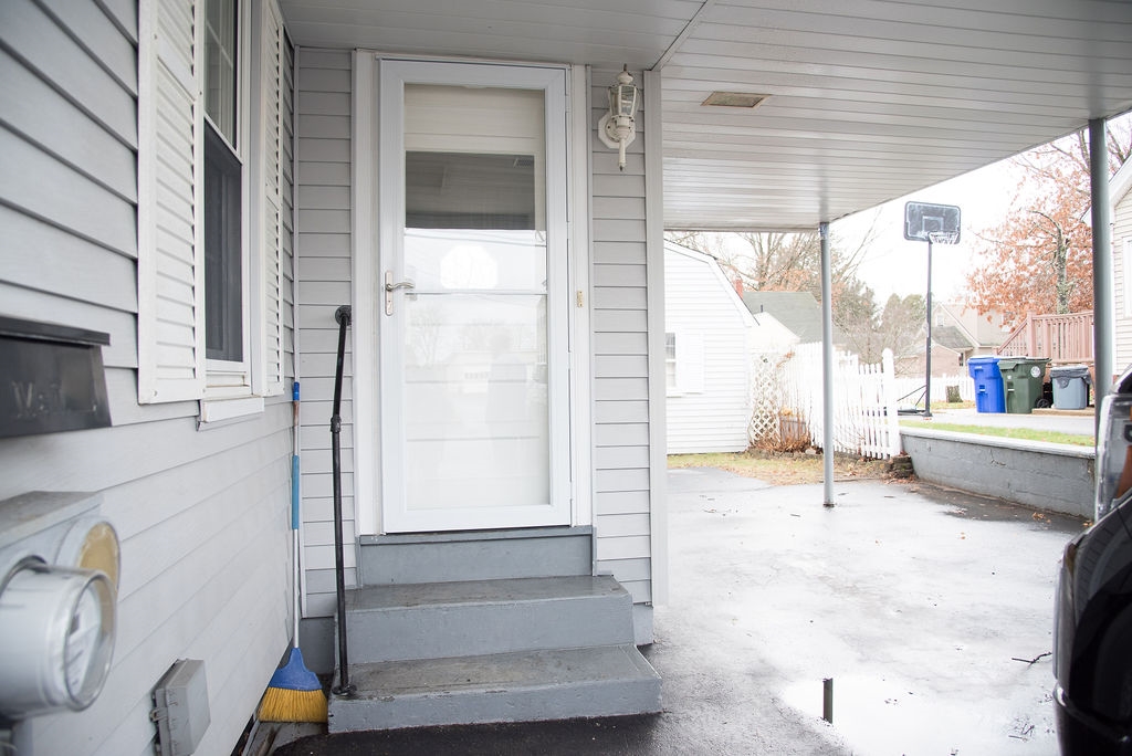 601 Cilley Road Manchester, NH 03103 - Photo 5 of 39