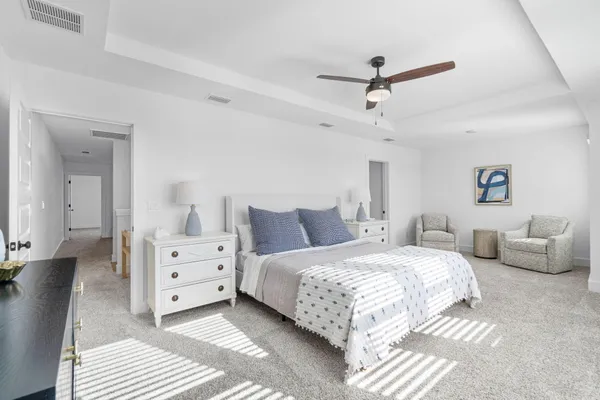 $427,350 | 281 Meadowlawn Street, Freeport, FL 32439