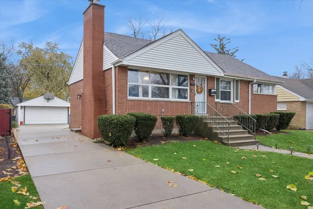 $324,900 | 1119 Newcastle Avenue, Westchester, IL 60154