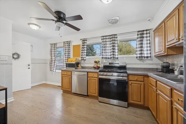 $324,900 | 1119 Newcastle Avenue, Westchester, IL 60154