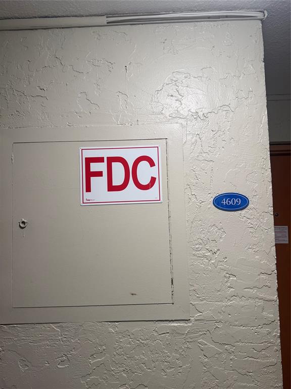 4222 Inverrary Boulevard, Unit 4609 Lauderhill, FL 33319 - Photo 23 of 29 a signage