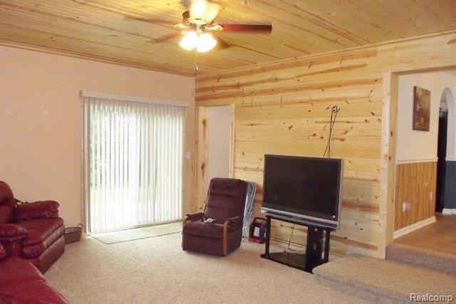 4331 Wheeler Road Fowlerville, MI 48836 - Photo 6 of 10 DSCF2464 (640x427).jpg