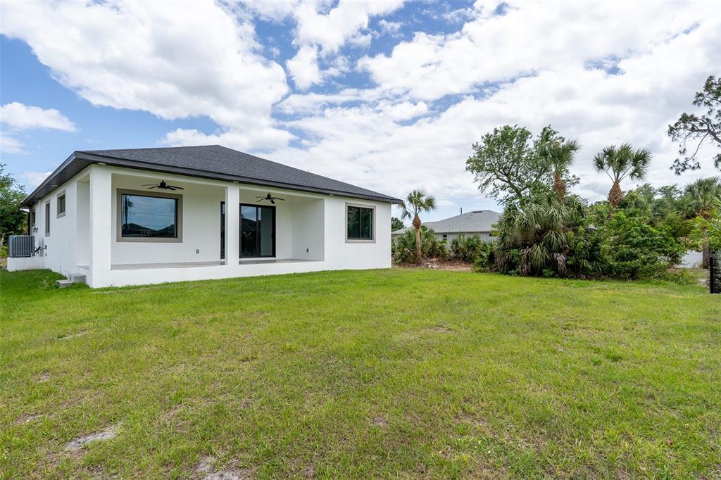 178 Lime Tree Park Rotonda West, FL 33947 - Photo 8 of 36