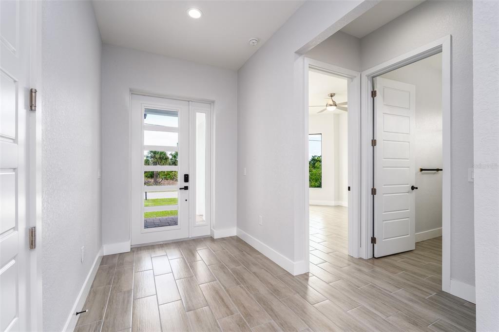 178 Lime Tree Park Rotonda West, FL 33947 - Photo 10 of 36