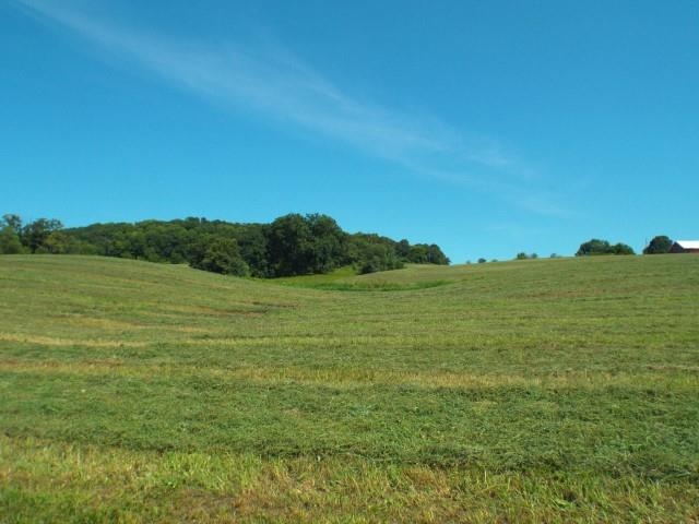3175 West Mitchell Road Hanover, IL 61041 - Photo 14 of 23 a view of an ocean from a yard