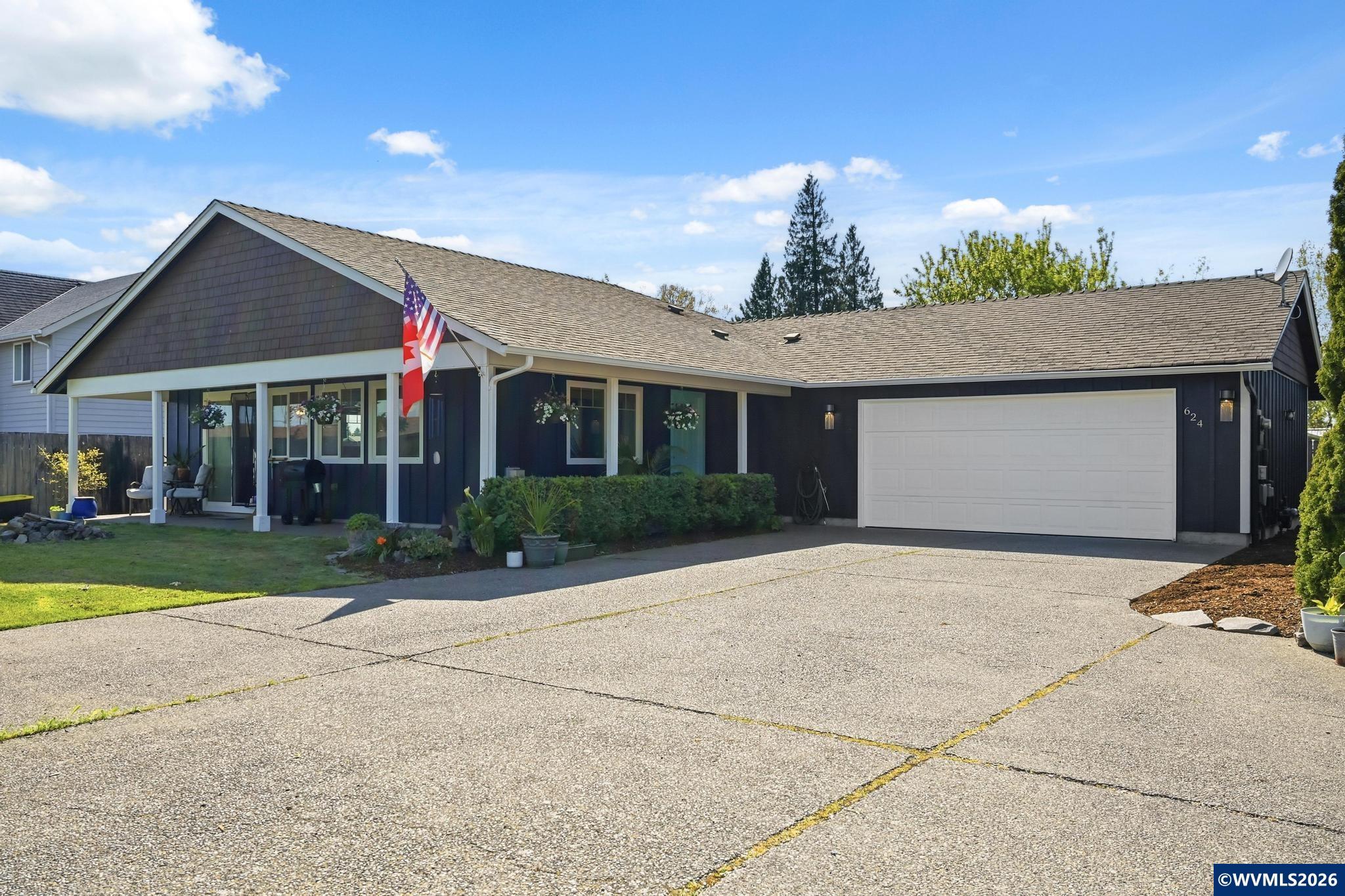 624 North Pershing Street Mount Angel, OR 97362 - Photo 1 of 47