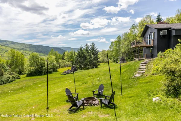 $550,000 | 222 Upper Gorge View Lane, Roxbury, NY 12474