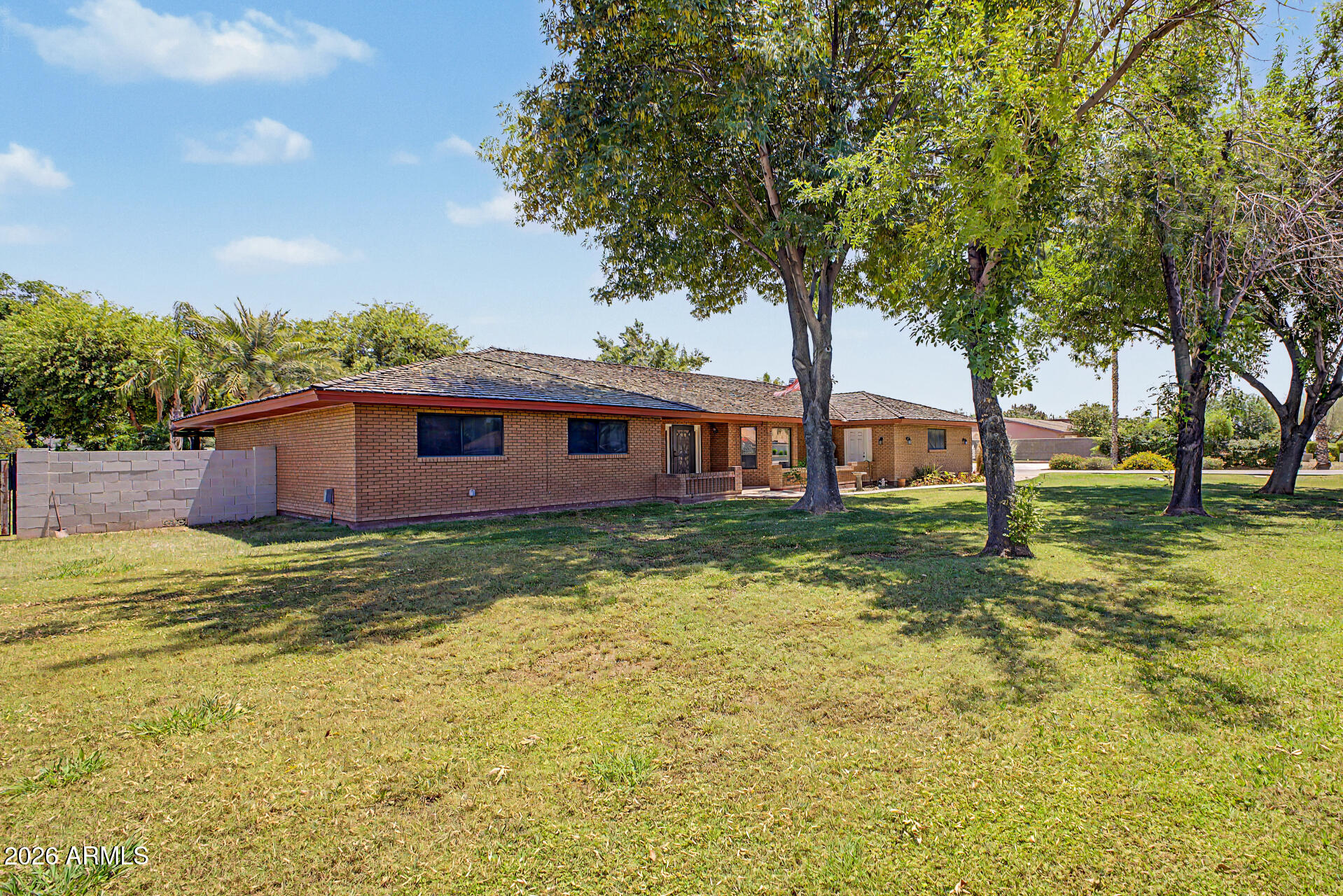 1345 North Greenfield Road Gilbert, AZ 85234 - Photo 13 of 63