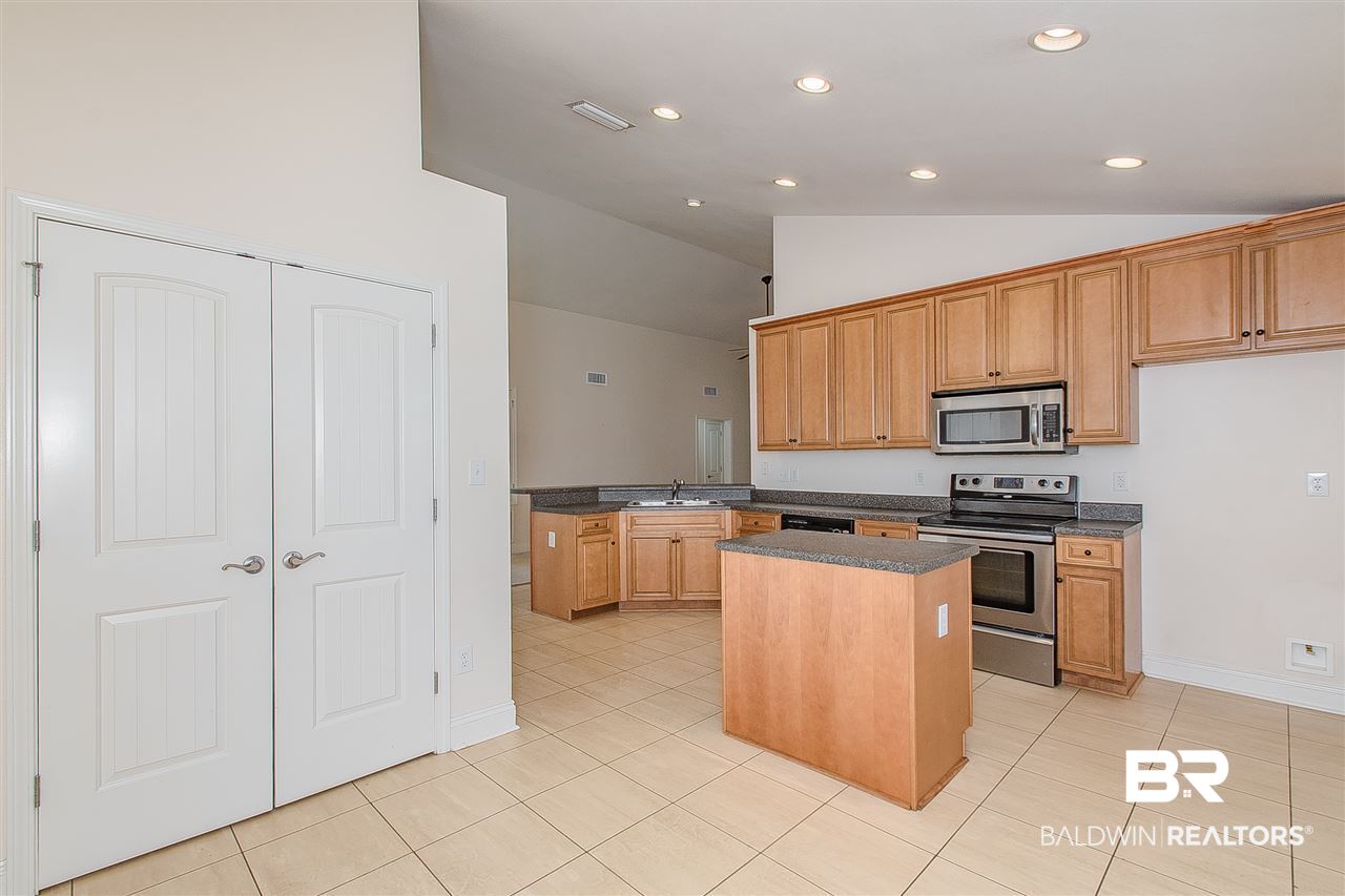 28207 Chateau Drive Daphne, AL 36526 - Photo 10 of 31