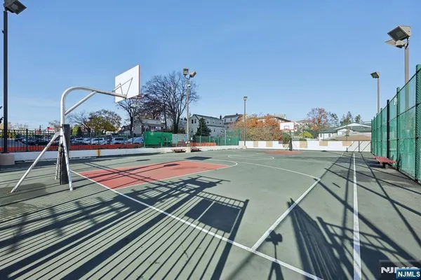 $340,000 | 555 North Avenue, Unit 17S, Fort Lee, NJ 07024